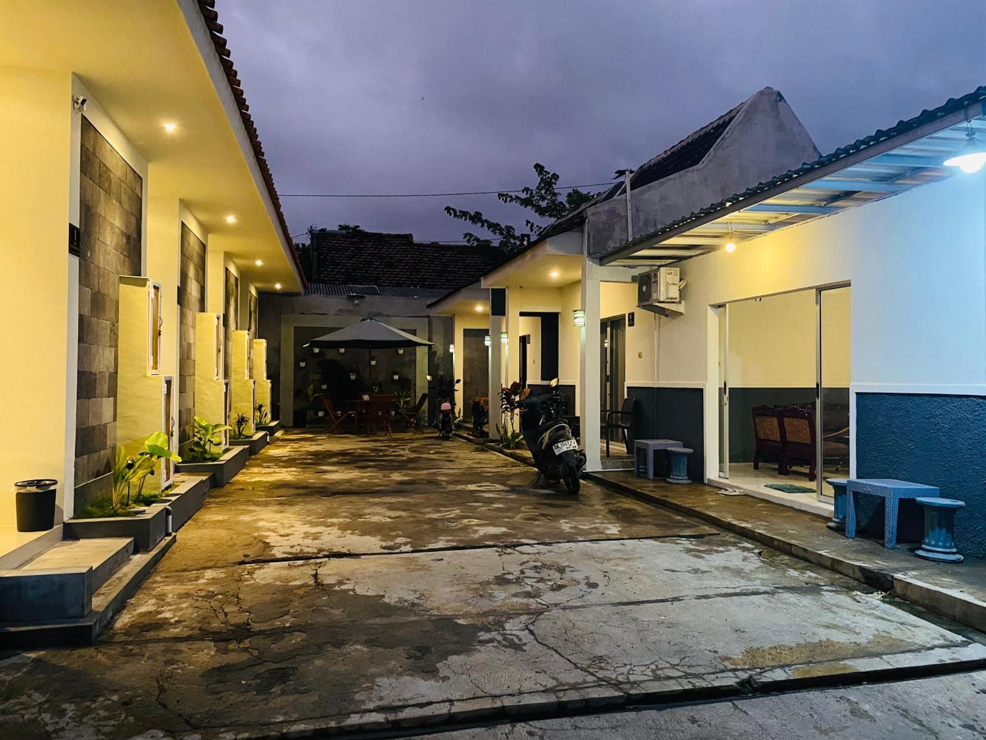 Robiu Bed & Breakfast Баньюванги Экстерьер фото